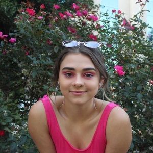 Meet your Posher, Michayla